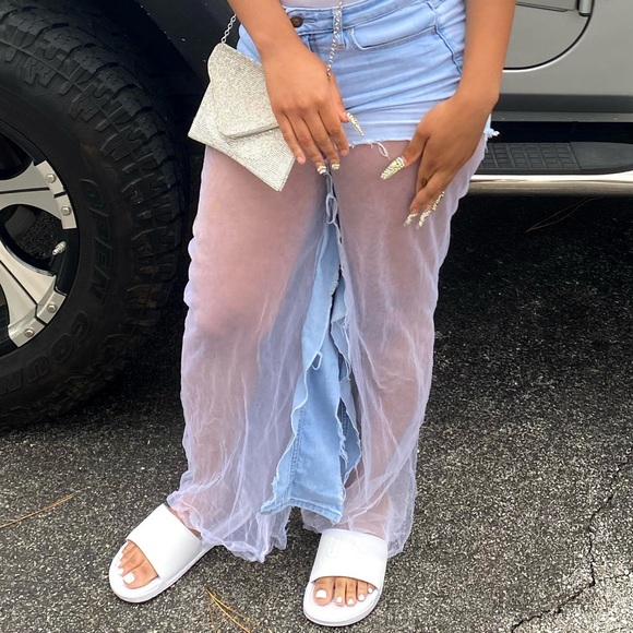 Sheer Hollister Light Blue Denim Jeans - Picture 3 of 11